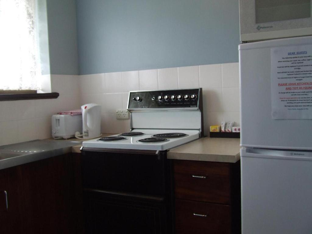 Beachport Motor Inn Екстер'єр фото