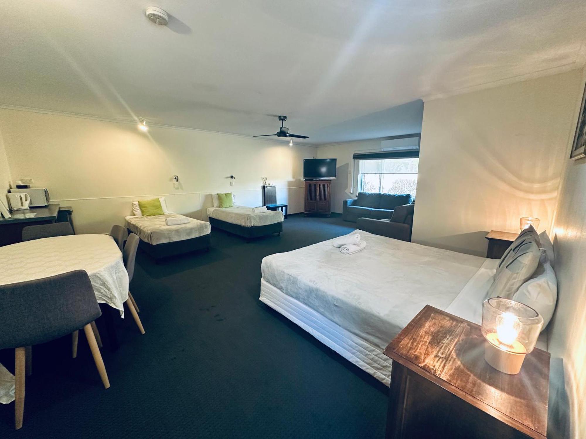Beachport Motor Inn Екстер'єр фото