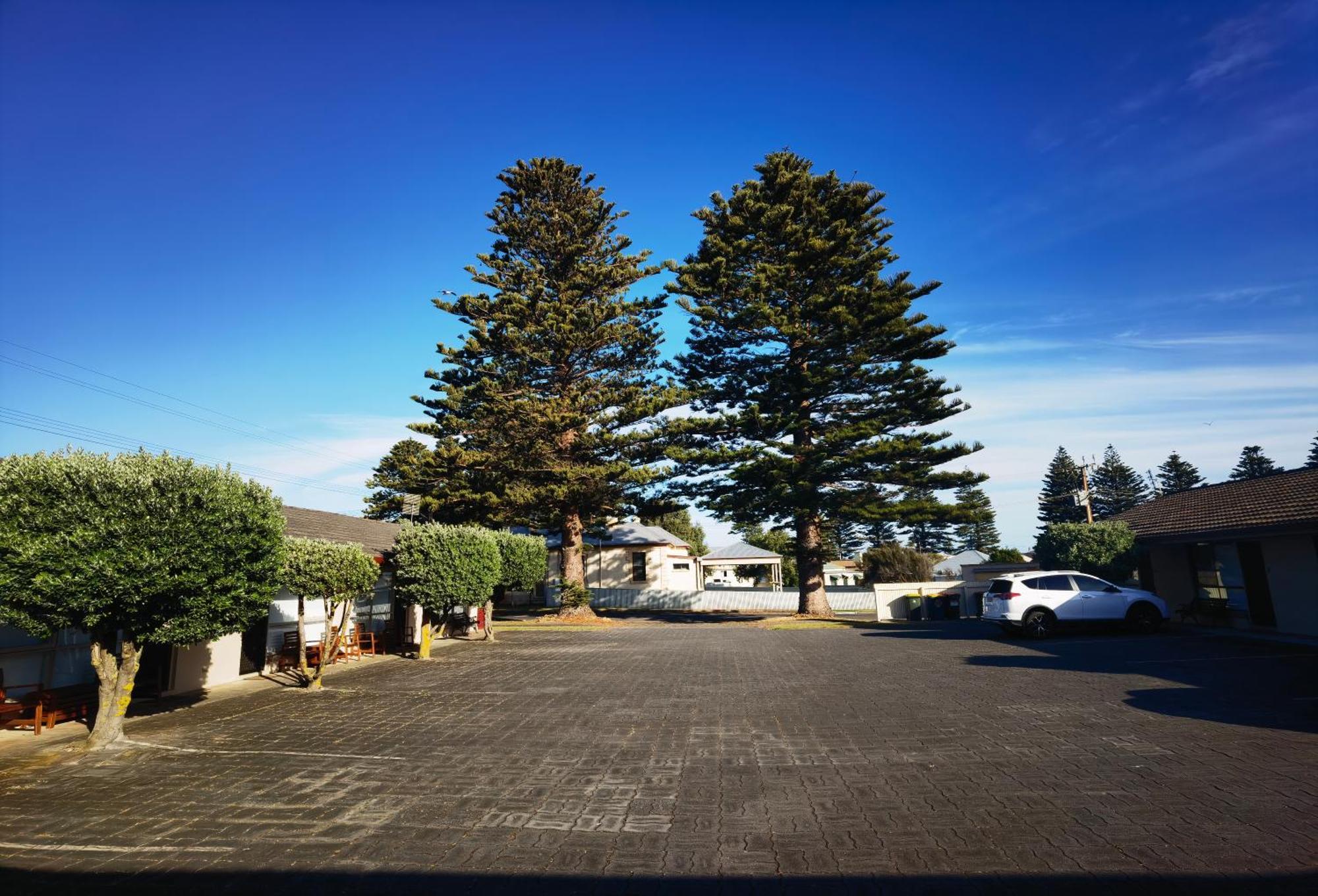 Beachport Motor Inn Екстер'єр фото