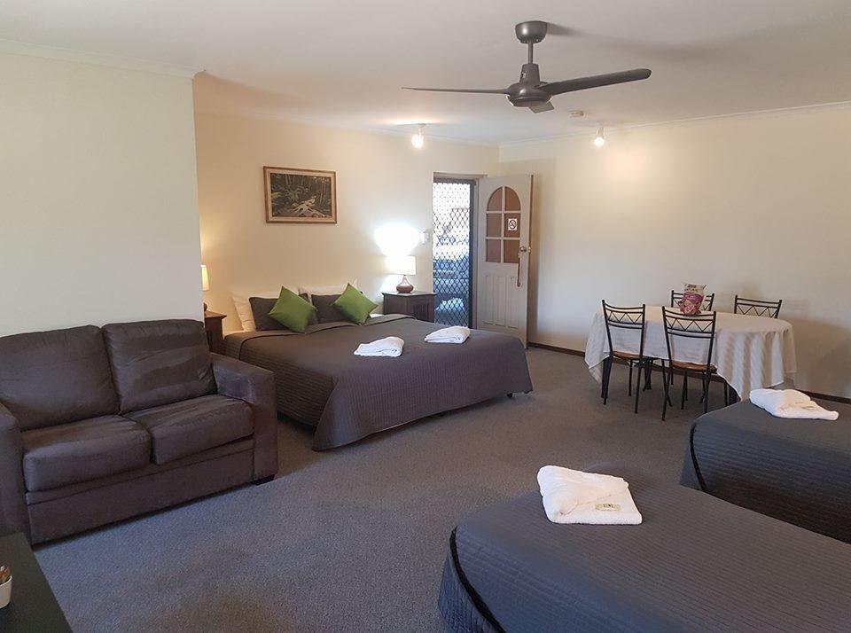 Beachport Motor Inn Екстер'єр фото